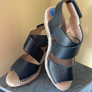 kanna Made in Spain Bkack Leather Espadrilles - size 7.5
